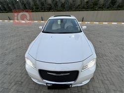 کرایسلەر 300